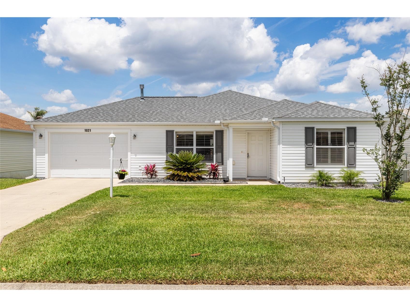 1021 Golden Grove Drive The Villages FL 32162 G5111593 image1