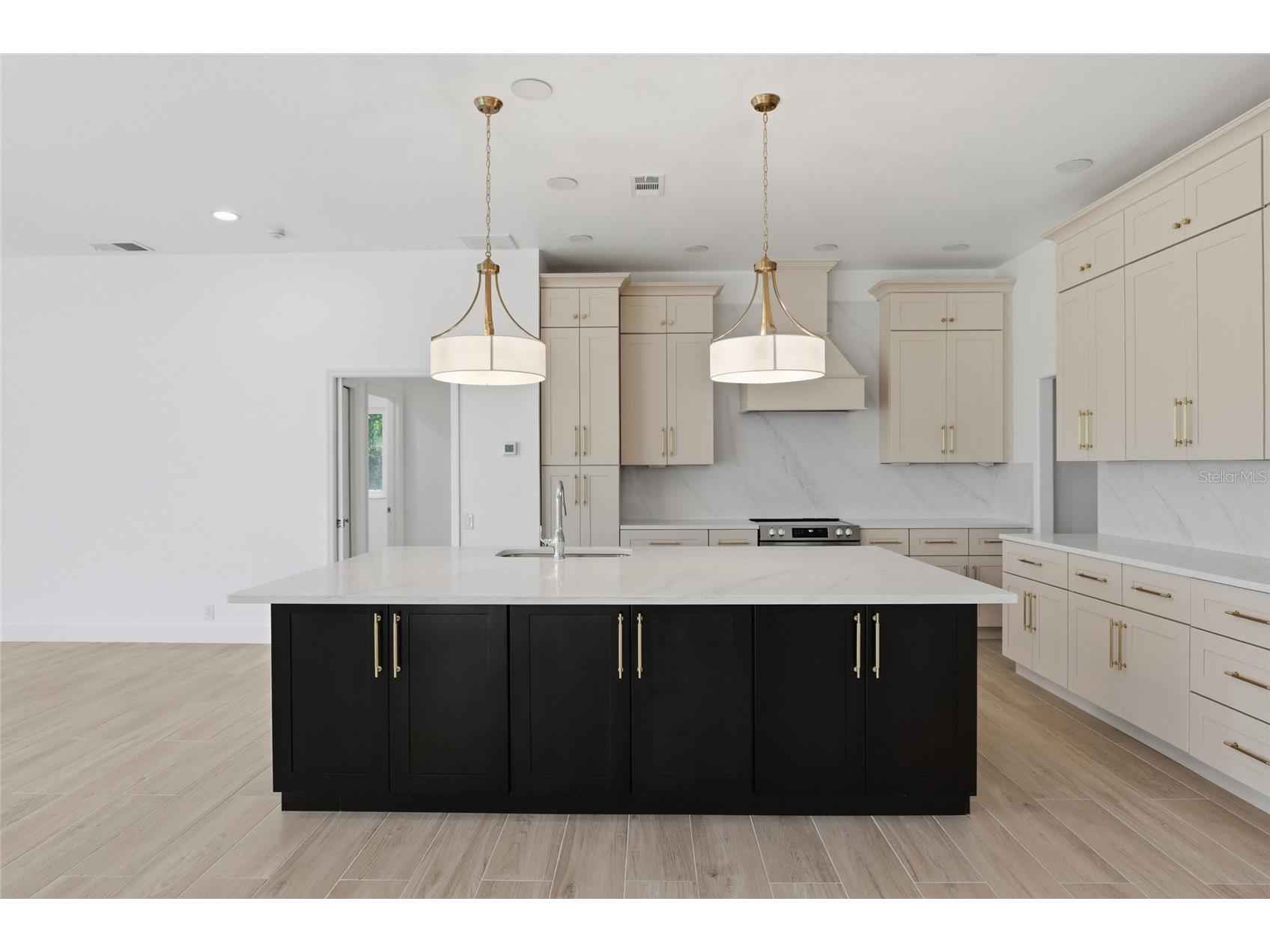 1021 Grouse Way Venice FL 34285 C7528385 image7