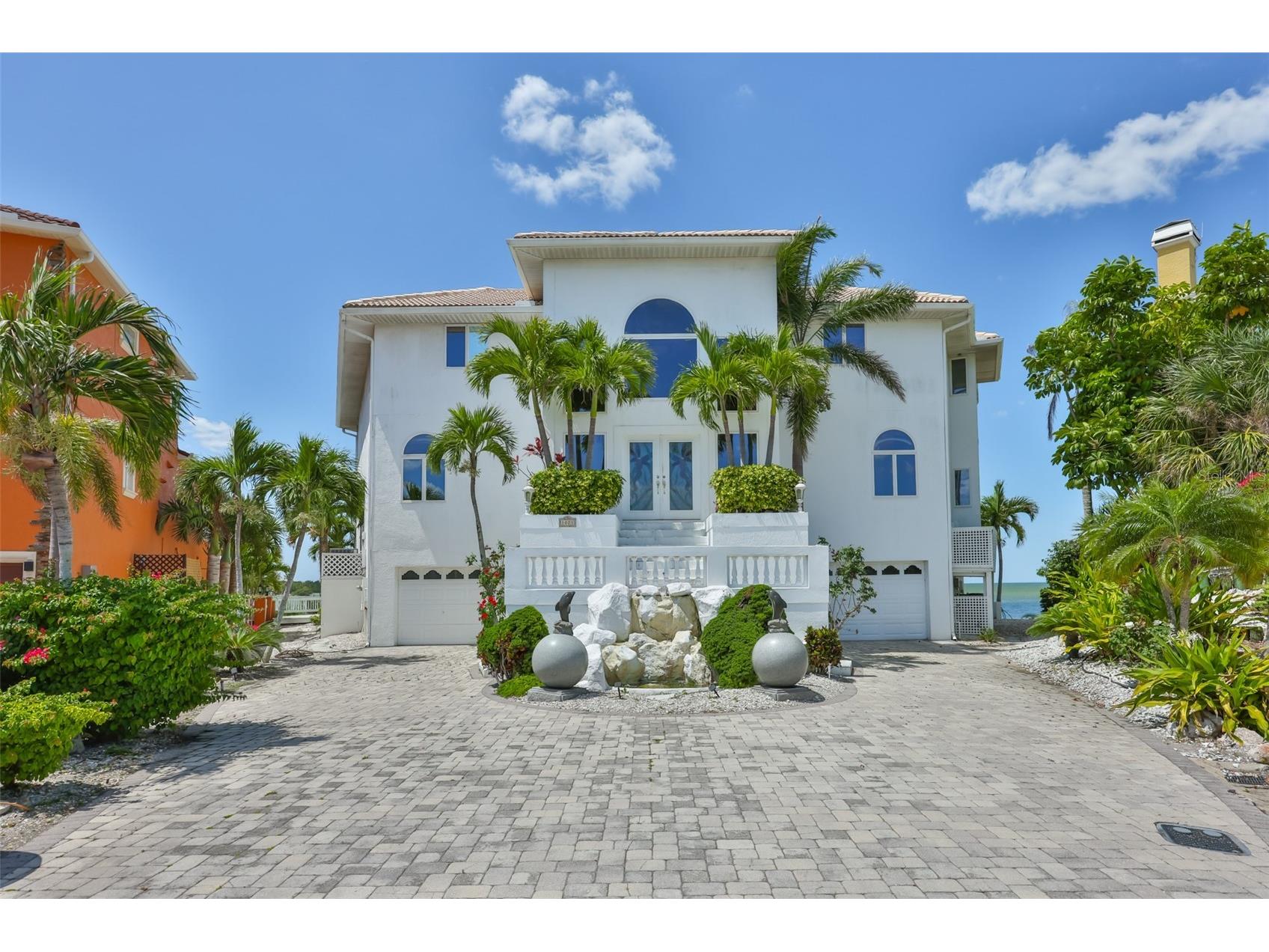 1021 Symphony Isles Boulevard Apollo Beach FL 33572 - TAMPA BAY TB8502558 image2