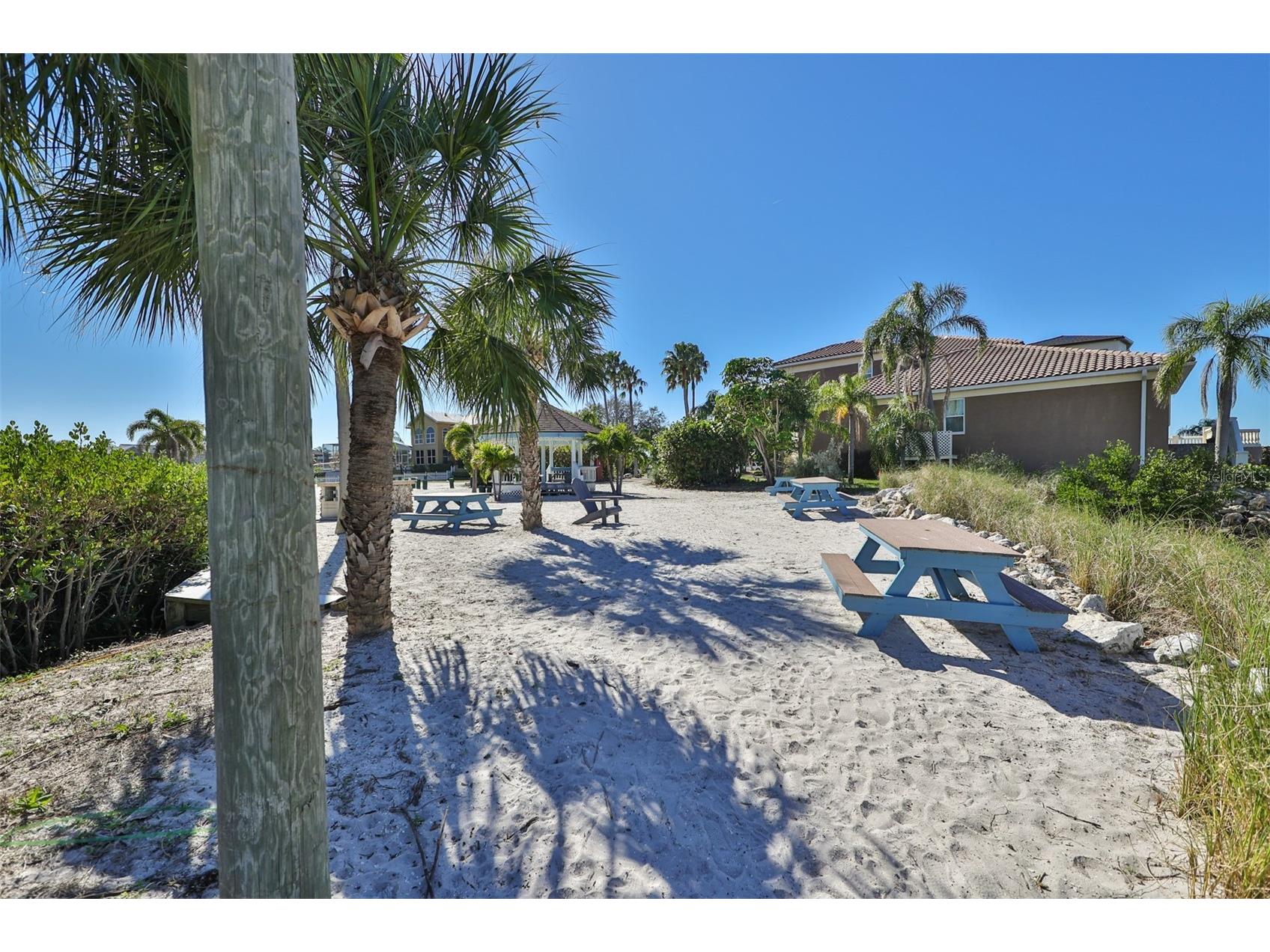 1021 Symphony Isles Boulevard Apollo Beach FL 33572 - TAMPA BAY TB8502558 image67