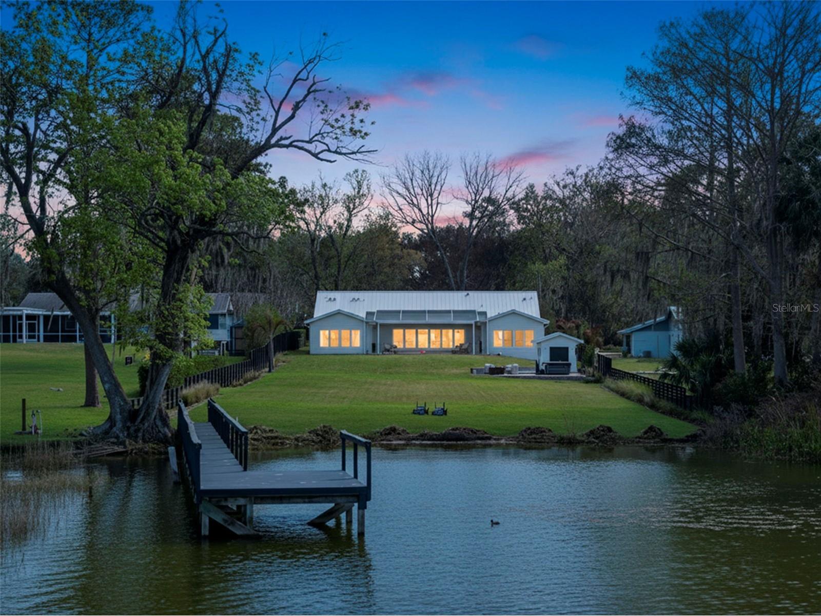 1021 Temple Grove Place Winter Garden FL 34787 - LAKE APOPKA O6407353 image1