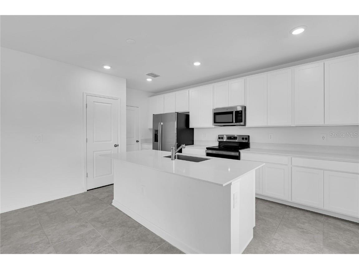 1021 Waterfall Boulevard Davenport FL 33837 O6351299 image3