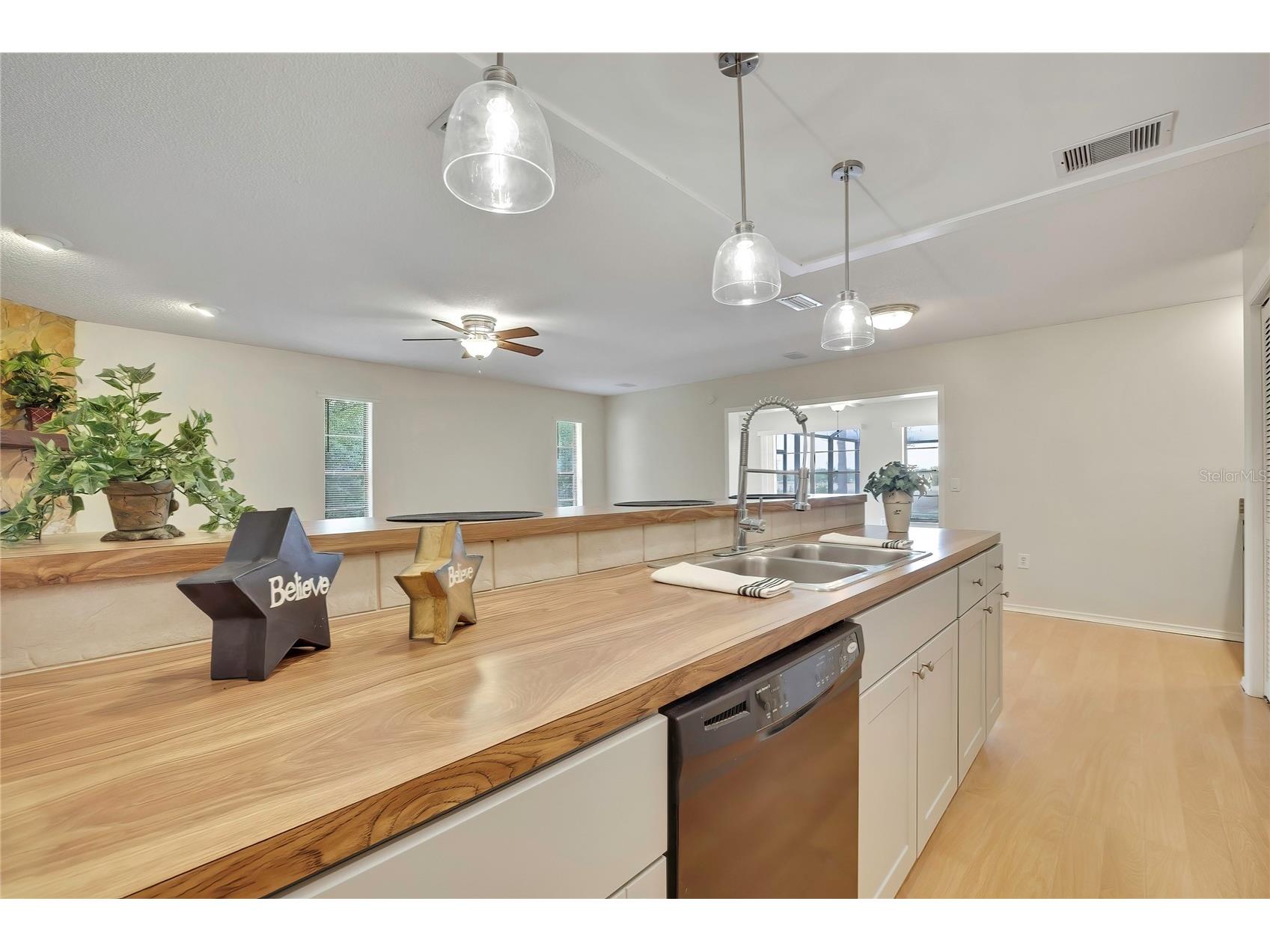 1021 Waterfall Drive Spring Hill FL 34608 W7884131 image22