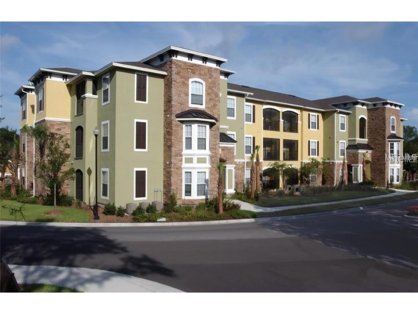 10211 Courtney Palms Boulevard #304 Tampa FL 33619 TB8519176 image1