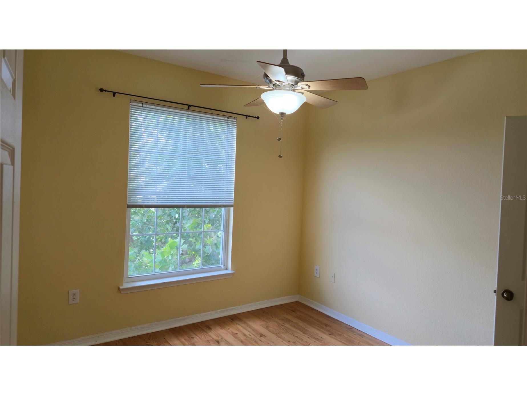 10211 Courtney Palms Boulevard #304 Tampa FL 33619 TB8519176 image14