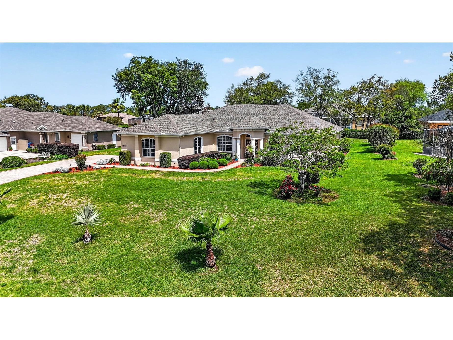 10211 Ridge Top Loop Weeki Wachee FL 34613 TB8498549 image1