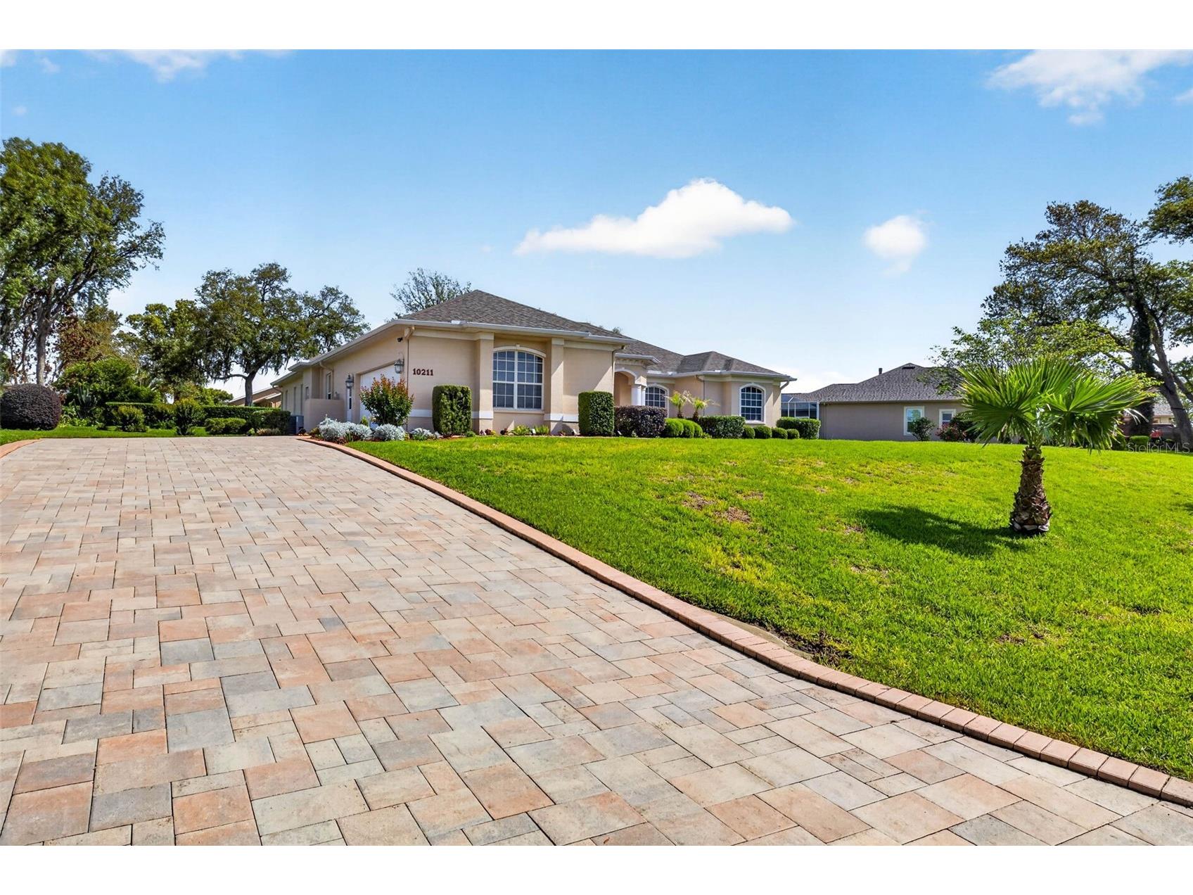 10211 Ridge Top Loop Weeki Wachee FL 34613 TB8498549 image4