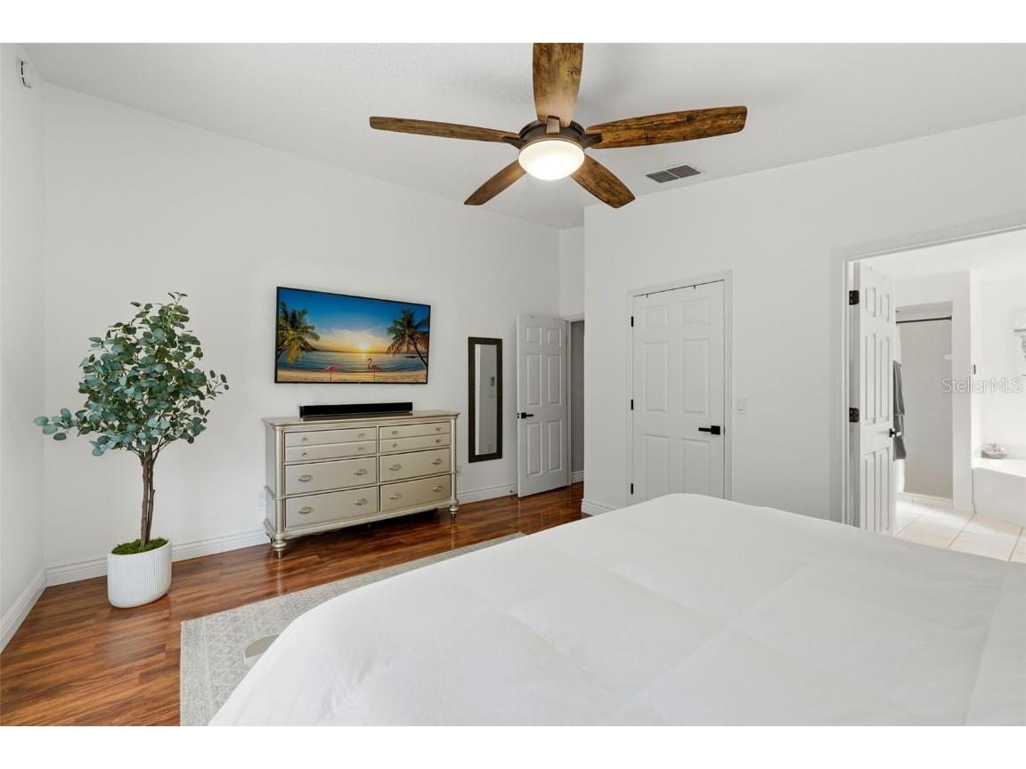 10212 Facet Court Orlando FL 32836 O6365221 image30