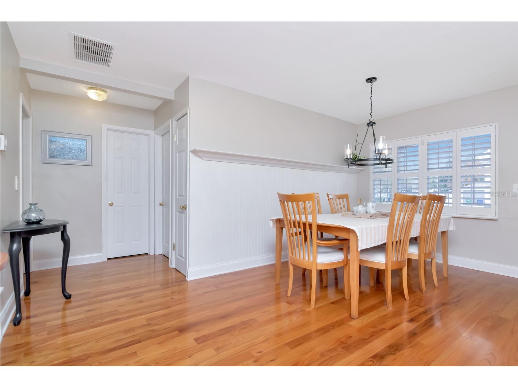 10212 Newport Circle Tampa FL 33612 TB8481786 image10