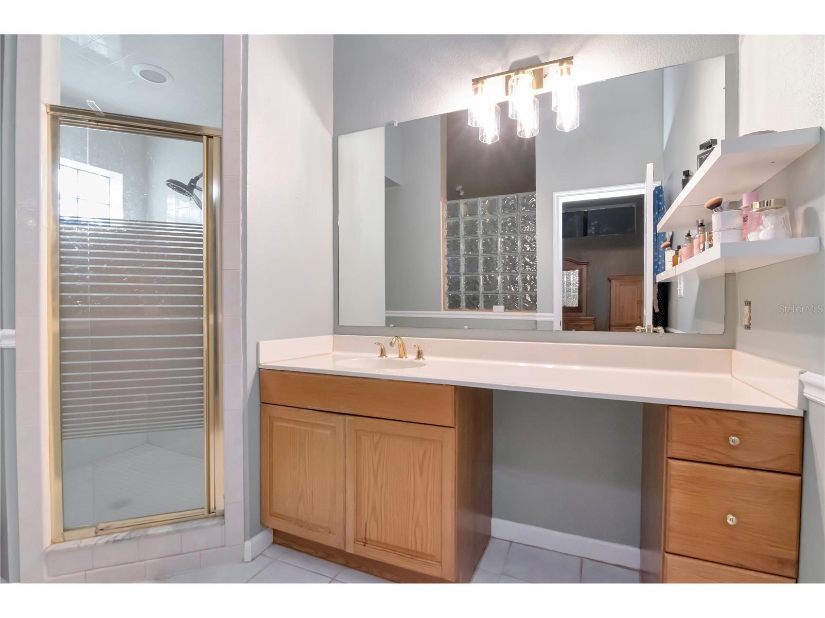10212 Newport Circle Tampa FL 33612 TB8481786 image25