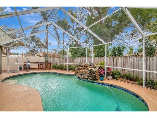 10212 Newport Circle Tampa FL 33612 TB8481786 image32