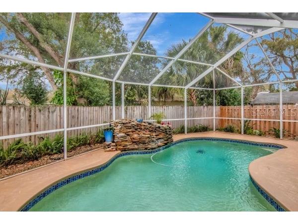 10212 Newport Circle Tampa FL 33612 TB8481786 image34
