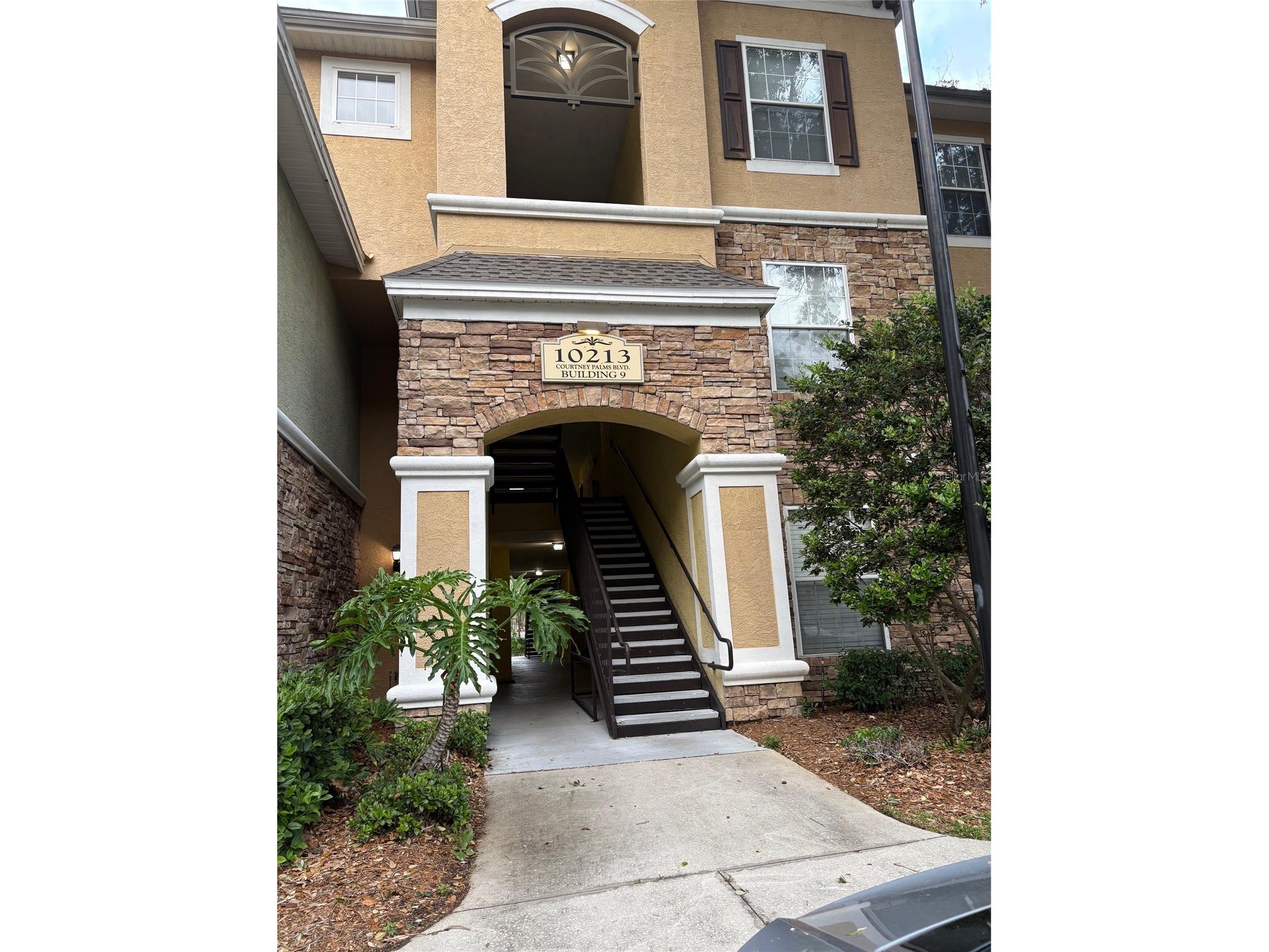 10213 Courtney Palms Boulevard #301 Tampa FL 33619 TB8496844 image1