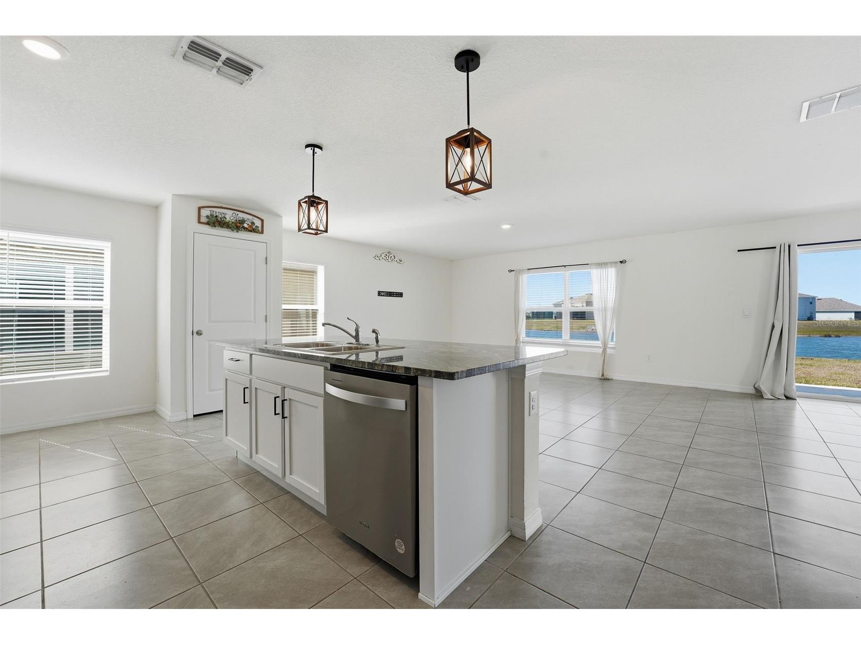 10215 Charlotte Drive Parrish FL 34219 A4683389 image10