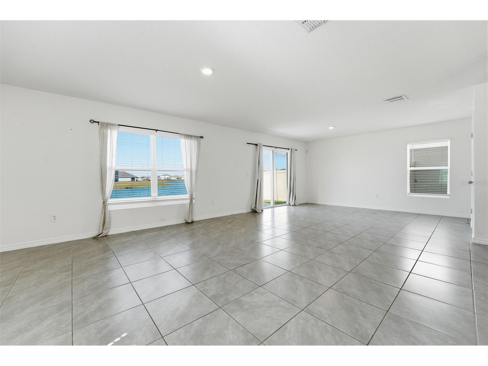 10215 Charlotte Drive Parrish FL 34219 A4683389 image11