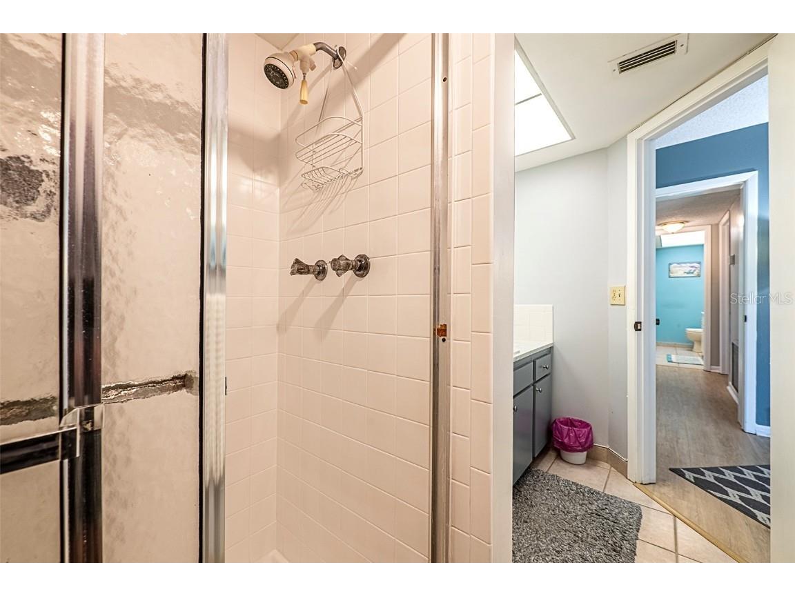 10215 Regal Drive #14 Largo FL 33774 TB8426965 image24