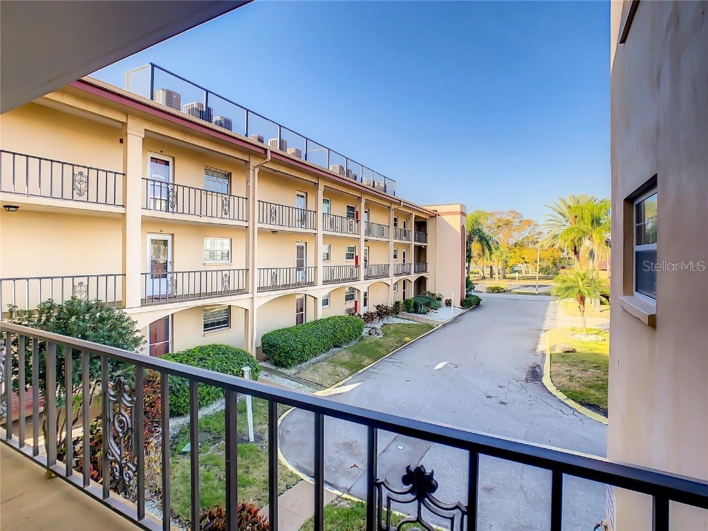 10215 Regal Drive #37 Largo FL 33774 U8188022 image1