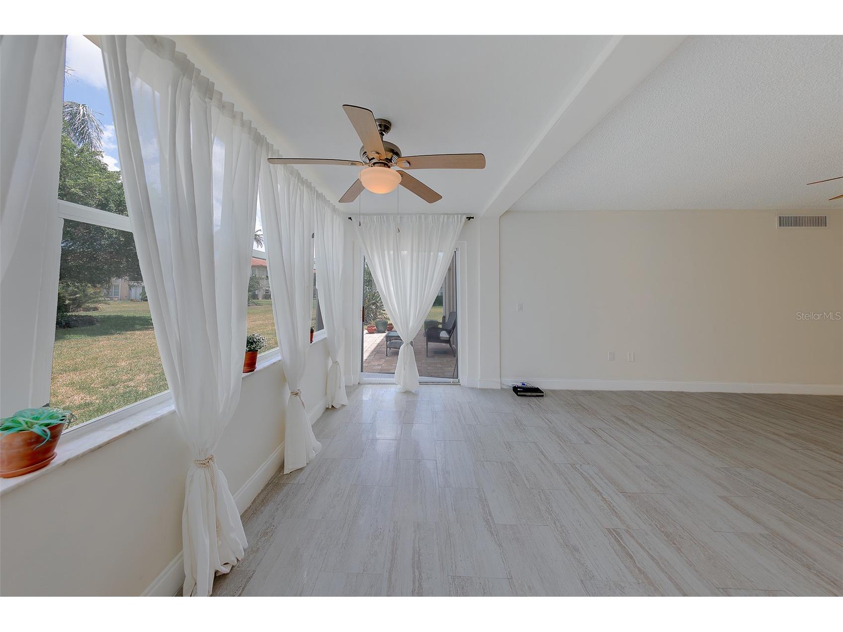 10215 Regal Drive #4 Largo FL 33774 TB8511190 image17