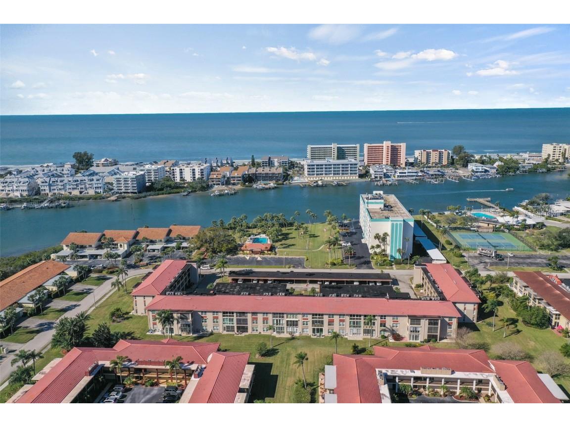 10215 Regal Drive #45 Largo FL 33774 U8189682 image1