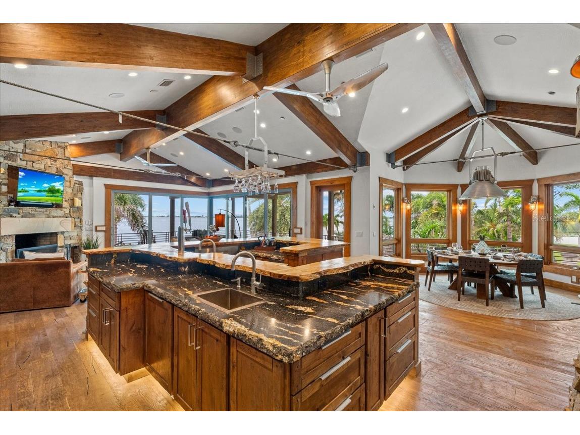 10216 46th Avenue W Bradenton FL 34210 A4666175 image8