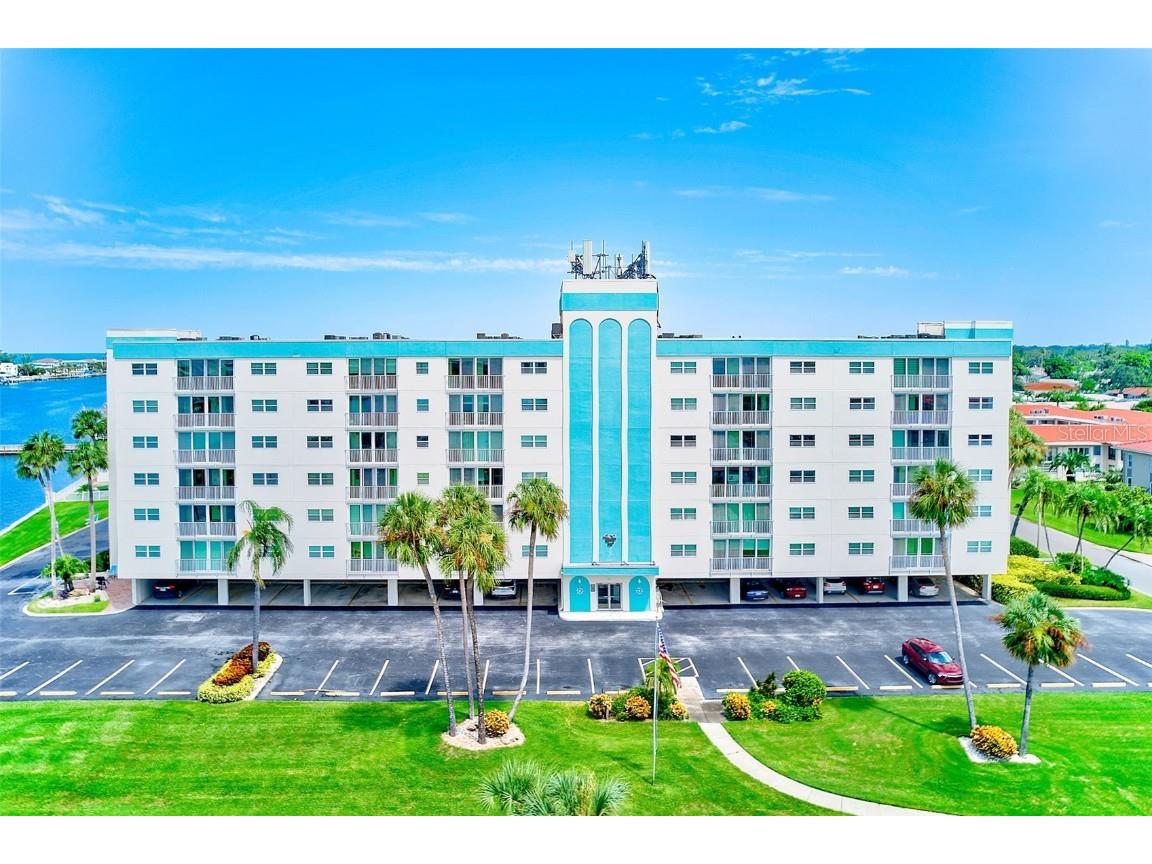 10216 Regal Drive #705 Largo FL 33774 - INTERCOASTAL WATERWAYS OF PINE TB8421636 image1