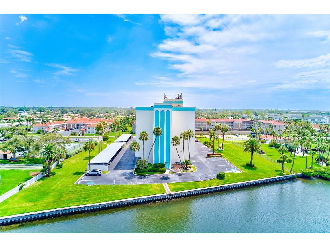 10216 Regal Drive #705 Largo FL 33774 - INTERCOASTAL WATERWAYS OF PINE TB8421636 image2