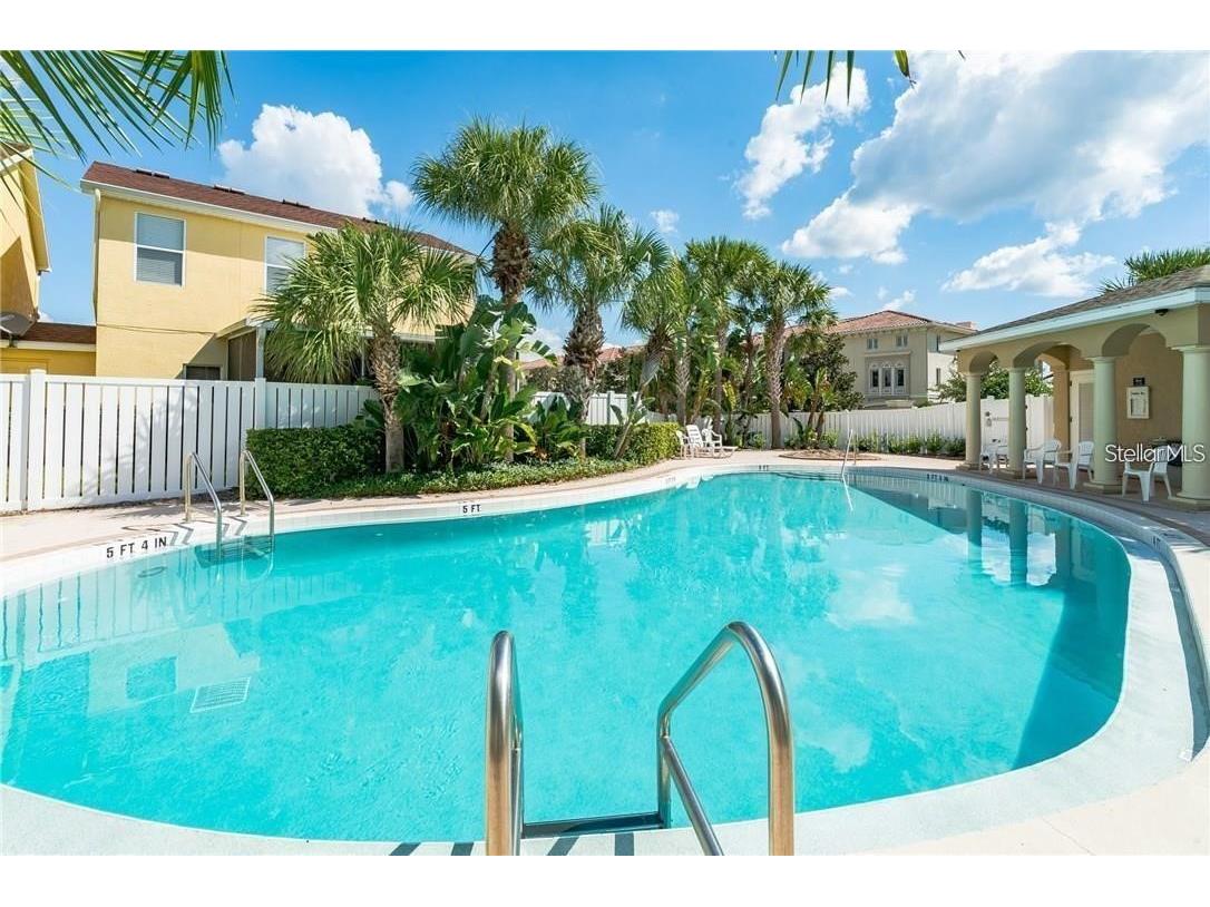 10217 Dolce Vista Drive NE Saint Petersburg FL 33702 TB8485382 image5