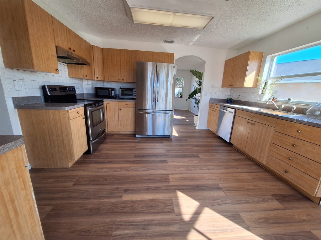 10218 Barnett Loop Port Richey FL 34668 W7881141 image28