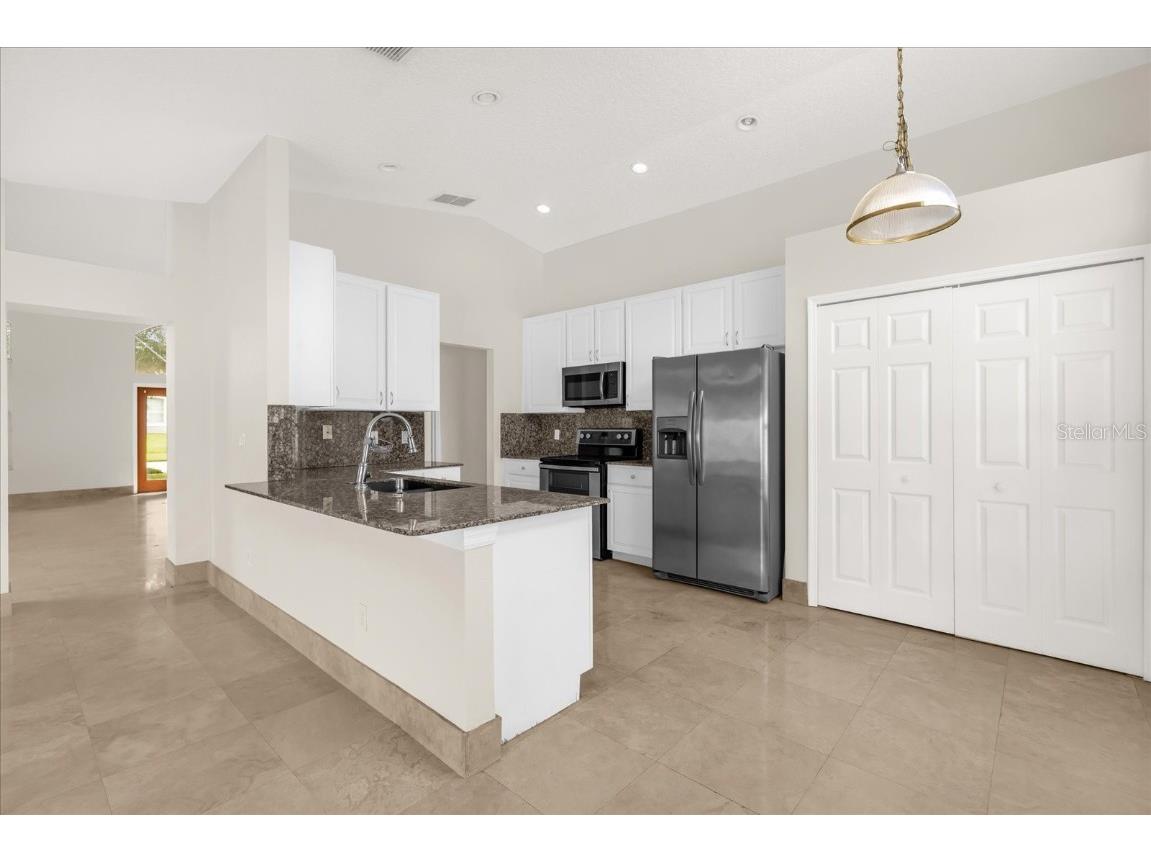 10218 Facet Court Orlando FL 32836 O6345431 image9