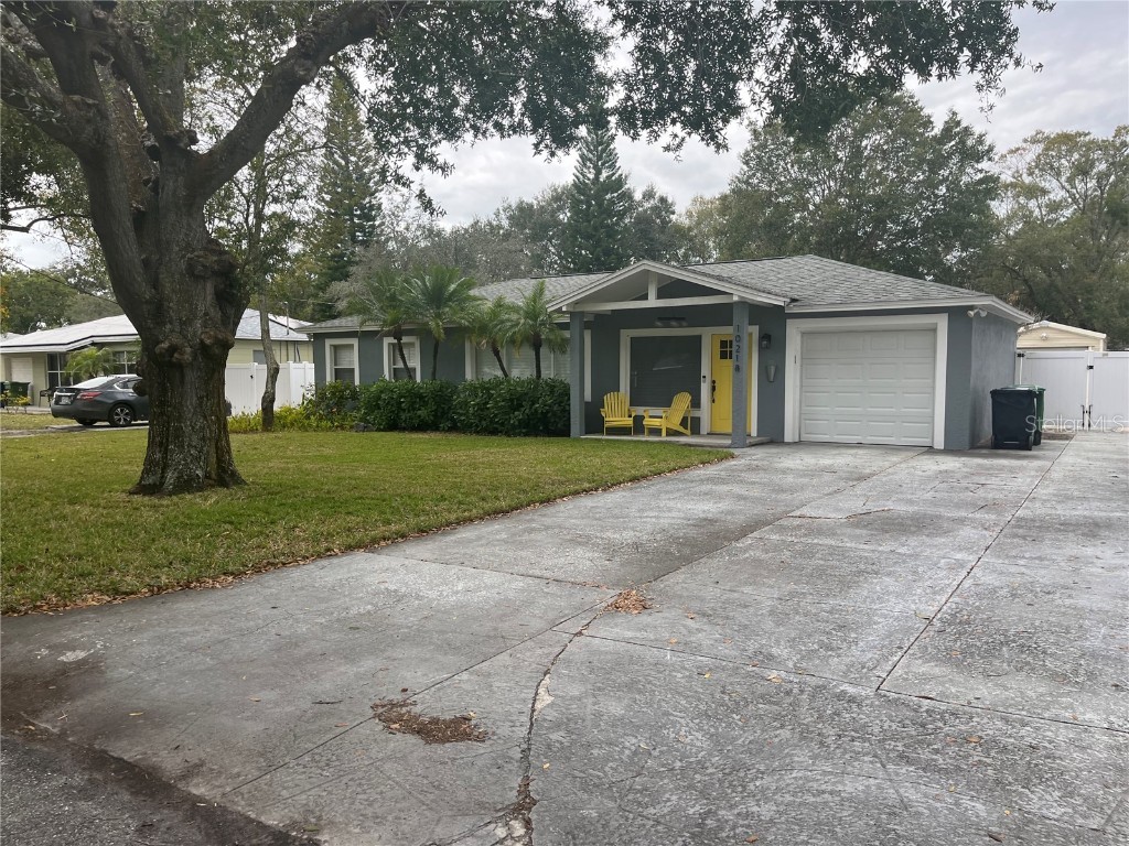 10218 N Oakleaf Avenue Tampa FL 33612 T3497162 image1