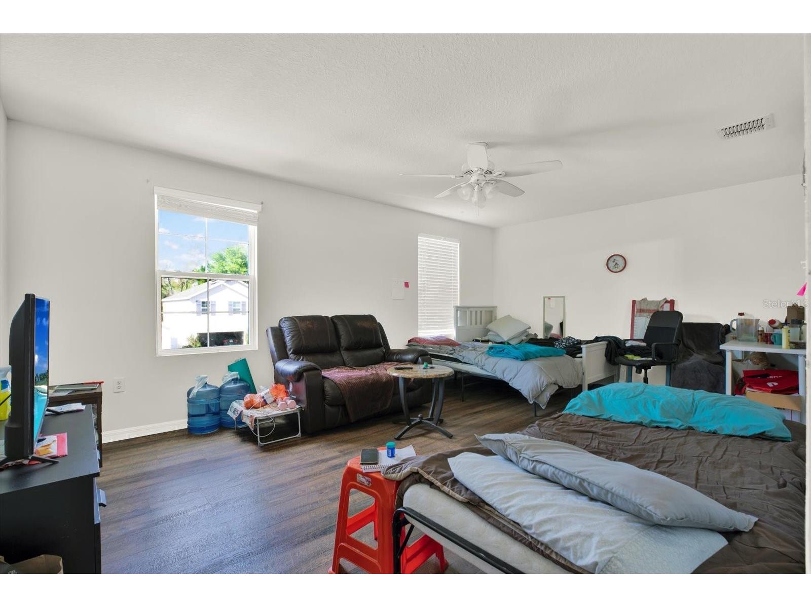 10219 Hawk Storm Avenue Tampa FL 33610 TB8487653 image17