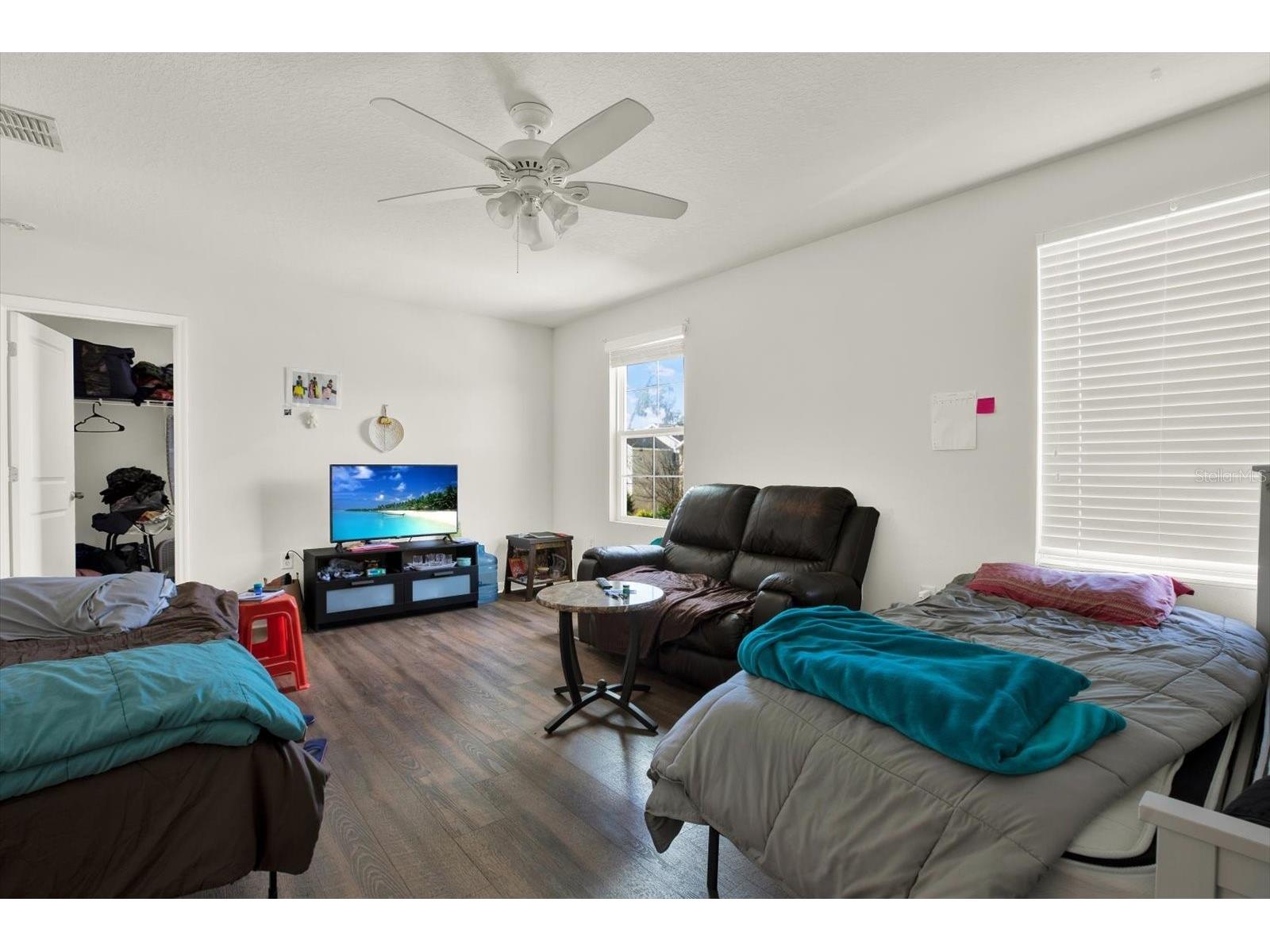 10219 Hawk Storm Avenue Tampa FL 33610 TB8487653 image18