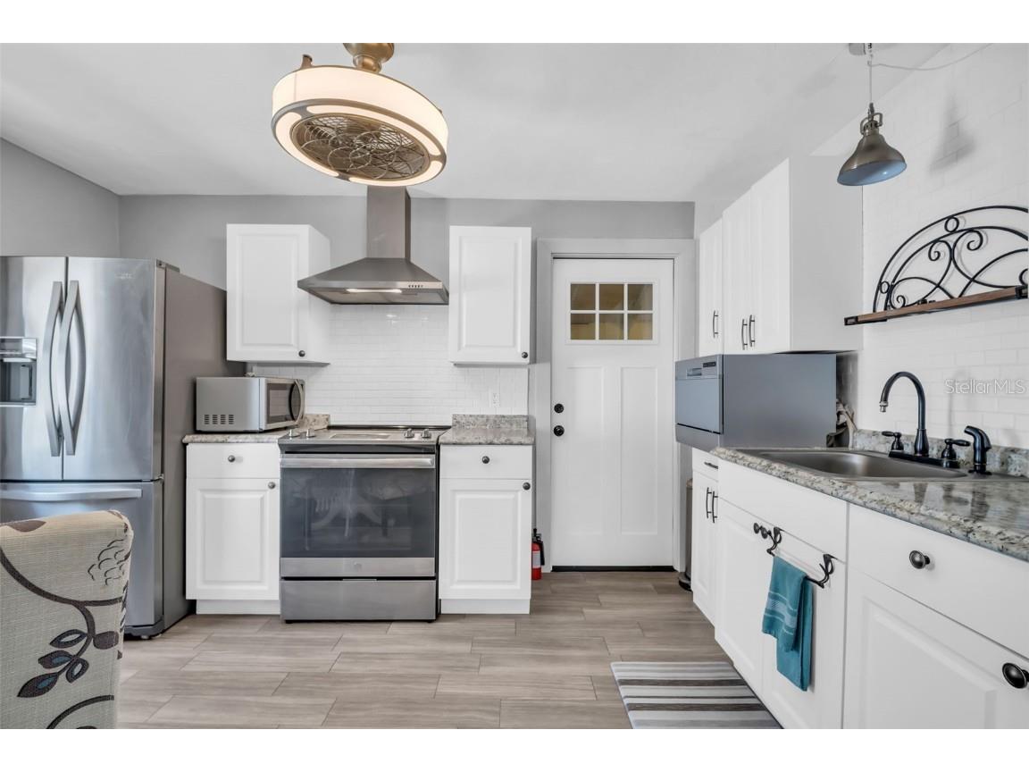 1022 10th Avenue N Saint Petersburg FL 33705 TB8437749 image12