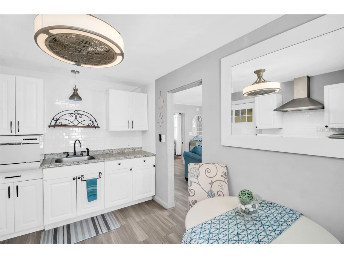 1022 10th Avenue N Saint Petersburg FL 33705 TB8437749 image15