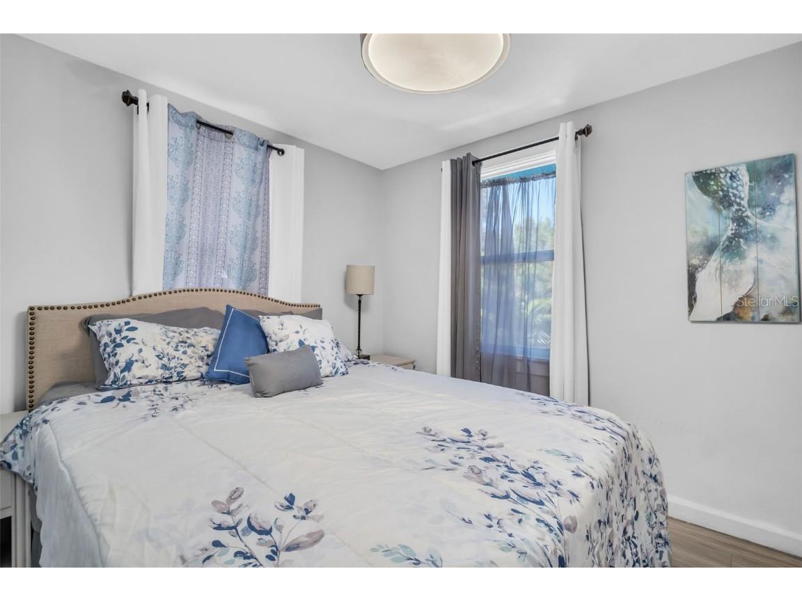 1022 10th Avenue N Saint Petersburg FL 33705 TB8437749 image17