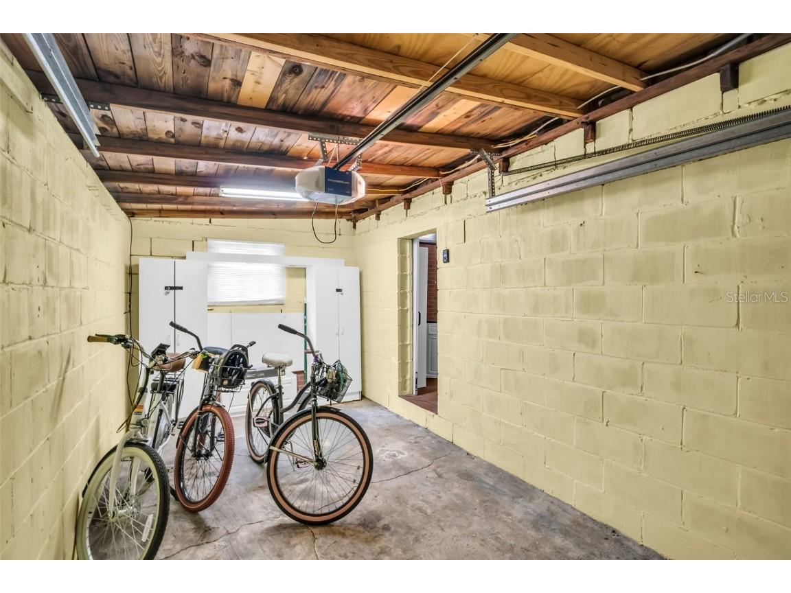 1022 10th Avenue N Saint Petersburg FL 33705 TB8437749 image25