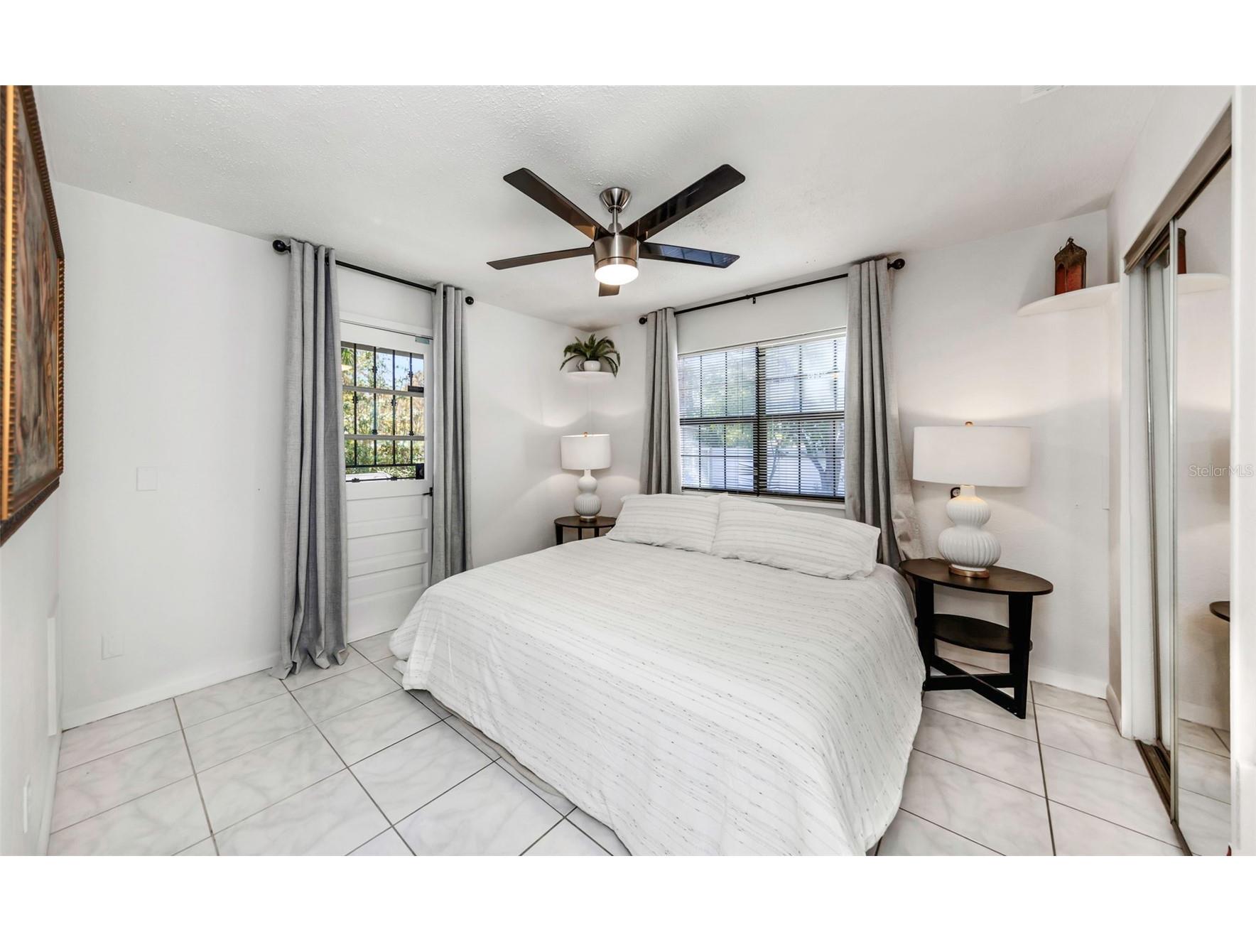 1022 8th Street N Saint Petersburg FL 33701 TB8485809 image21