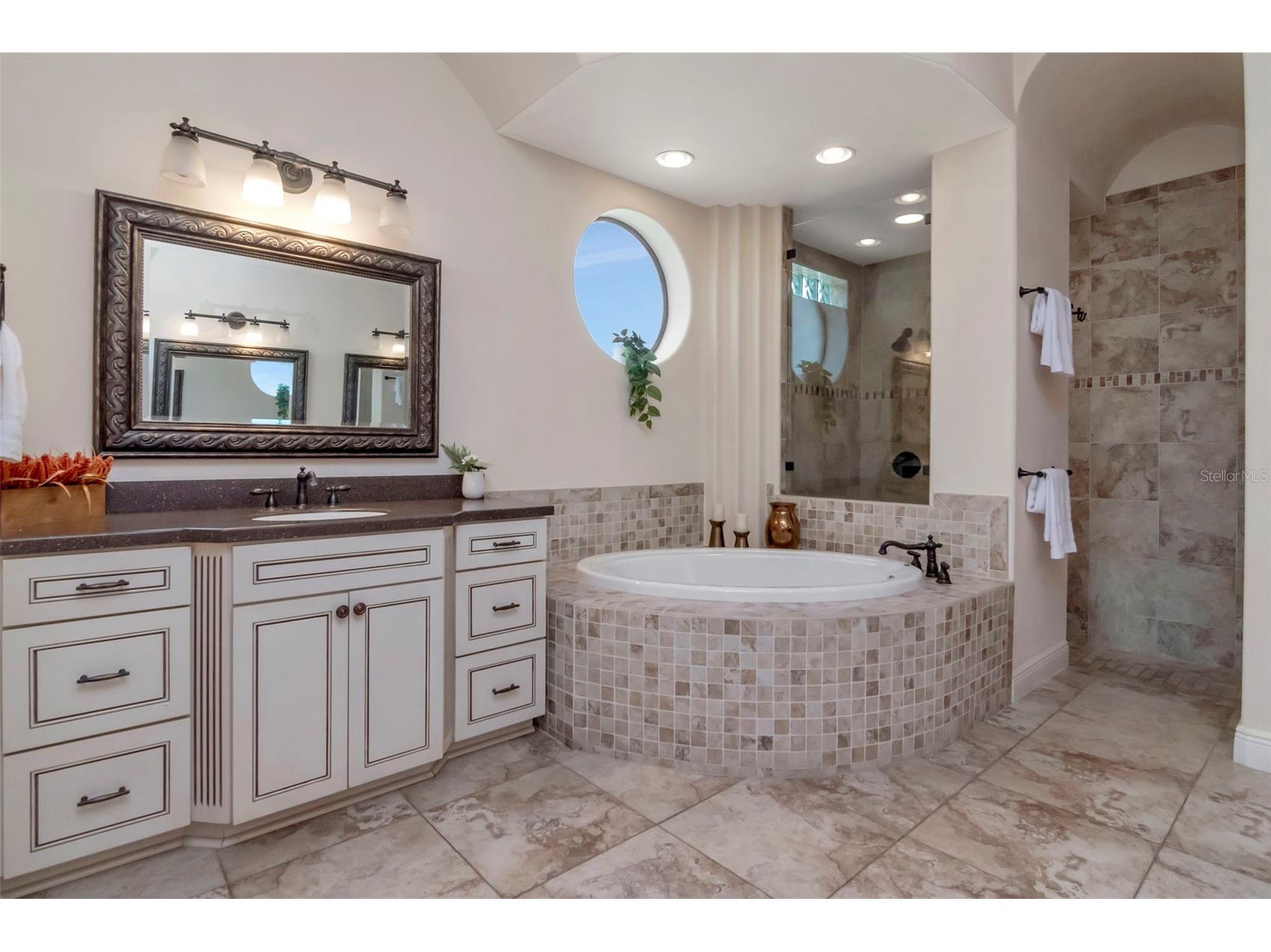 1022 Emerald Creek Drive Valrico FL 33596 TB8484278 image45