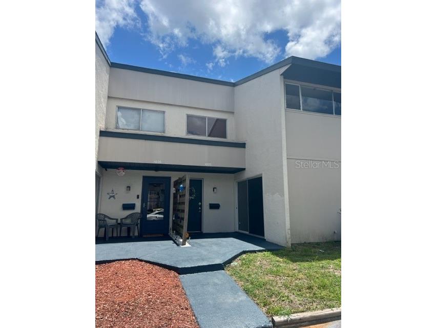 1022 Longfellow Court Sarasota FL 34243 A4572618 image1
