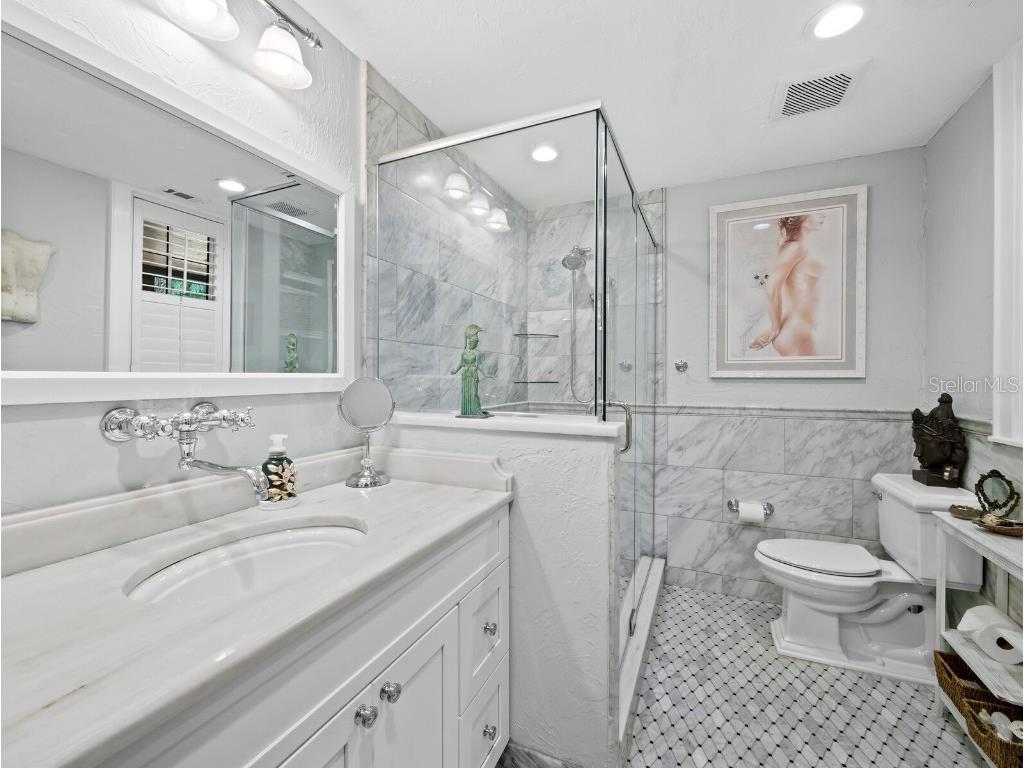 1022 S Osprey Avenue Sarasota FL 34236 A4666624 image16