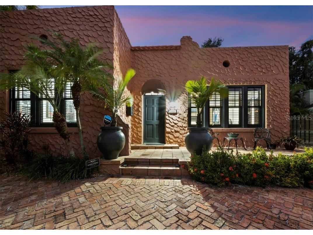 1022 S Osprey Avenue Sarasota FL 34236 A4666624 image2