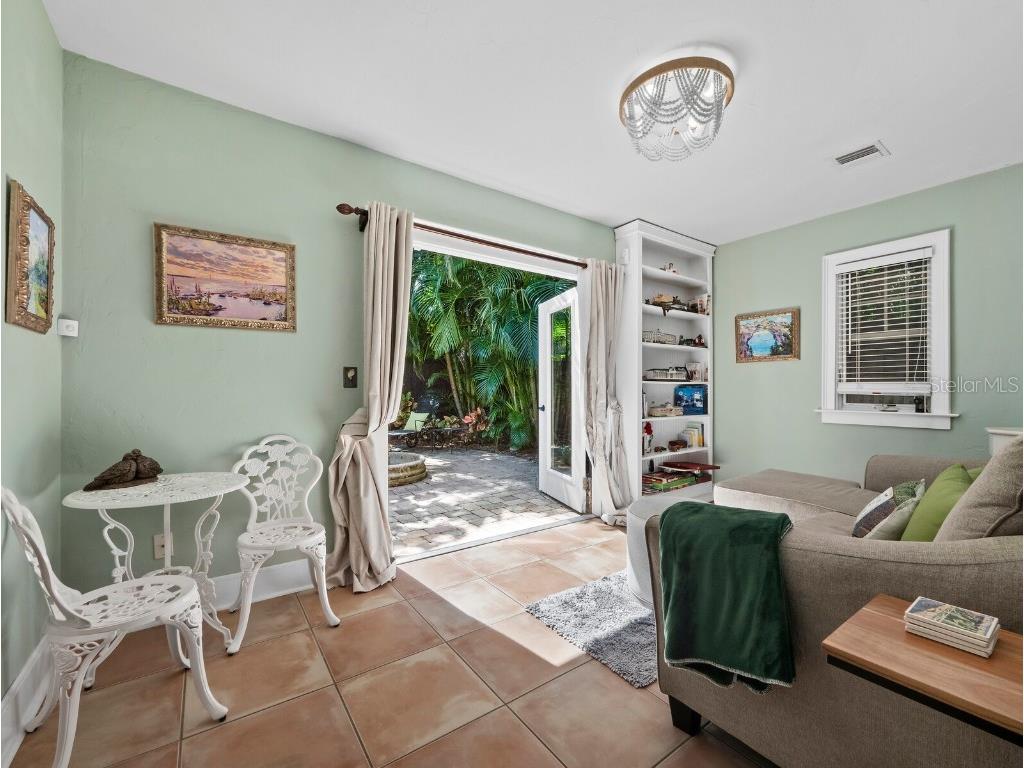 1022 S Osprey Avenue Sarasota FL 34236 A4666624 image30