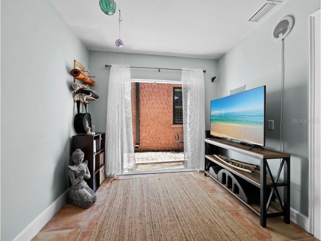 1022 S Osprey Avenue Sarasota FL 34236 A4666624 image33