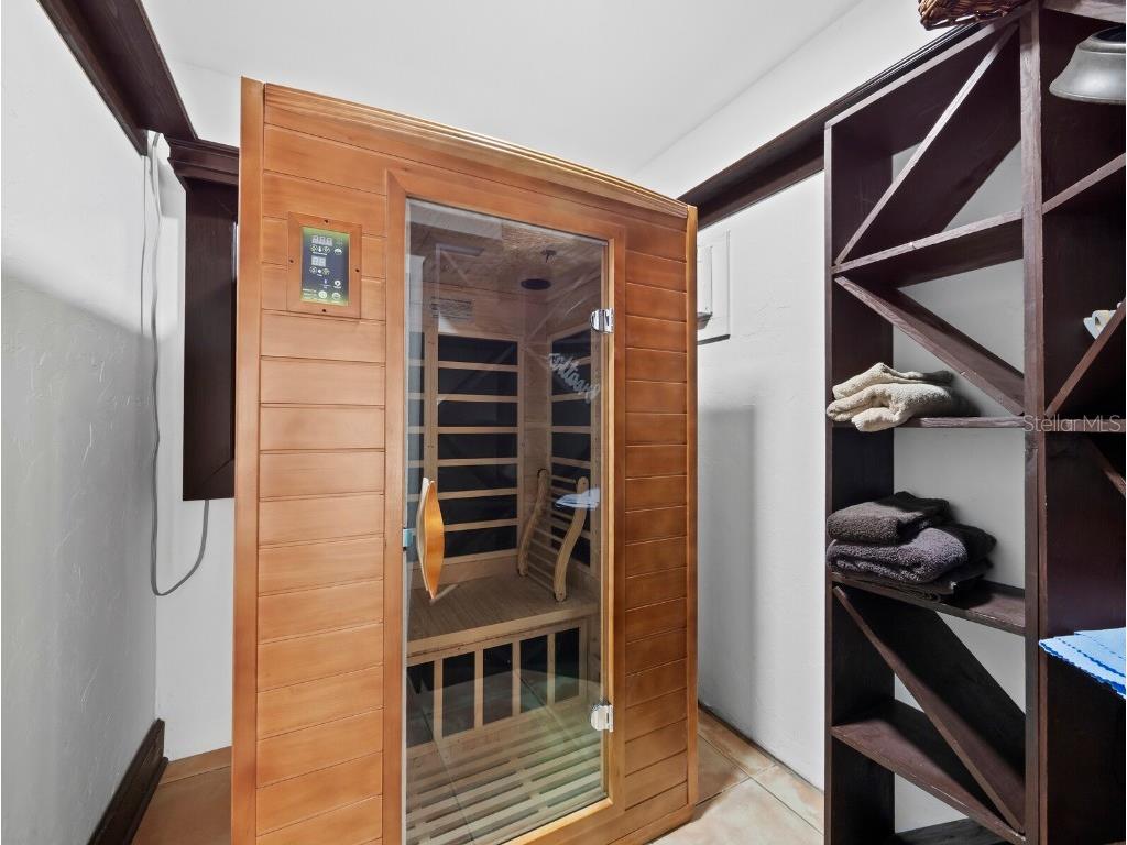 1022 S Osprey Avenue Sarasota FL 34236 A4666624 image34