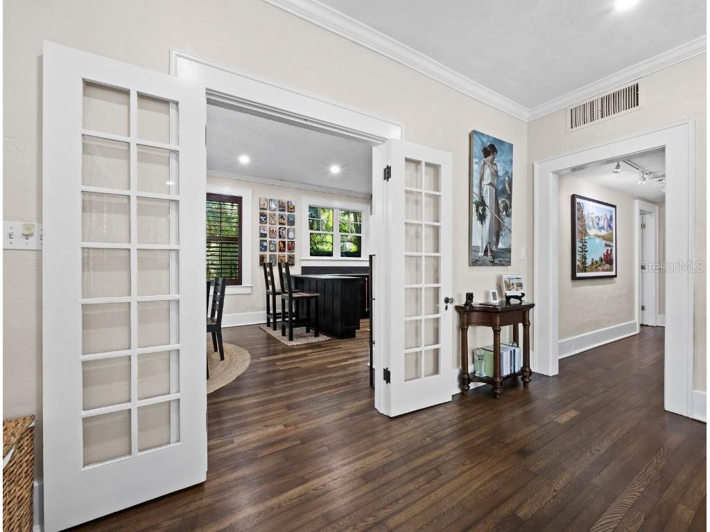 1022 S Osprey Avenue Sarasota FL 34236 A4666624 image5