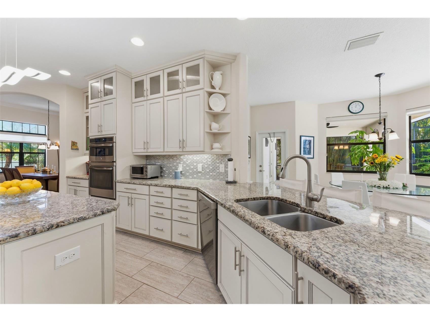 10220 Blossom Trail Seminole FL 33772 - LAKE KERSEY TB8505953 image18