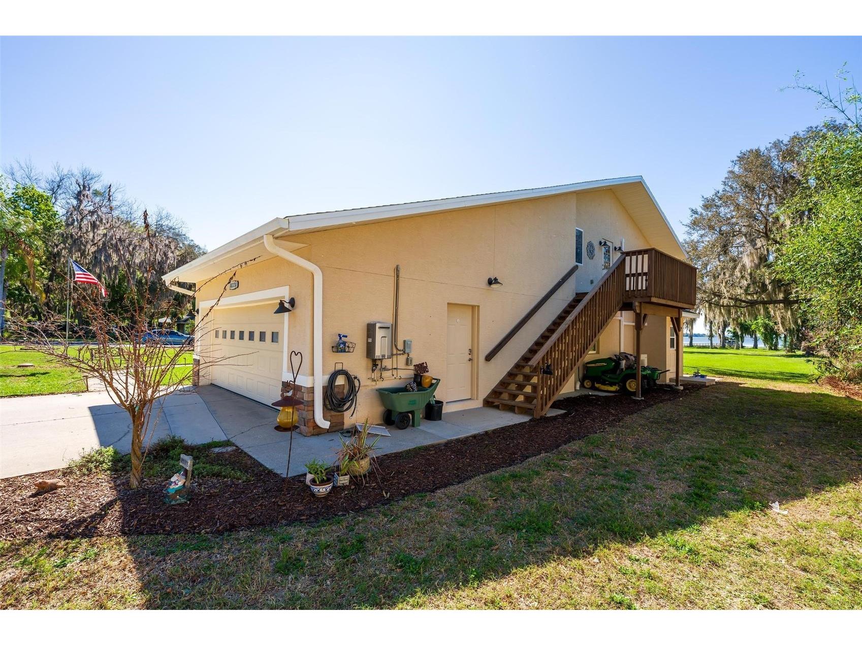 10220 Bumblebee Lane Leesburg FL 34788 - LAKE HARRIS O6391392 image5