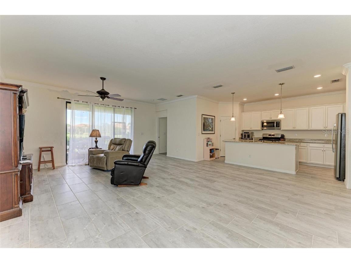 10221 Loch Lomond Drive Bradenton FL 34211 A4665953 image13