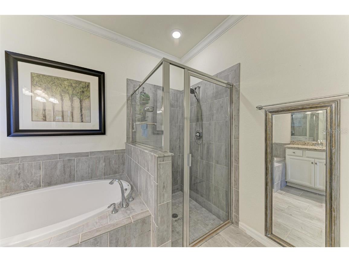 10221 Loch Lomond Drive Bradenton FL 34211 A4665953 image27