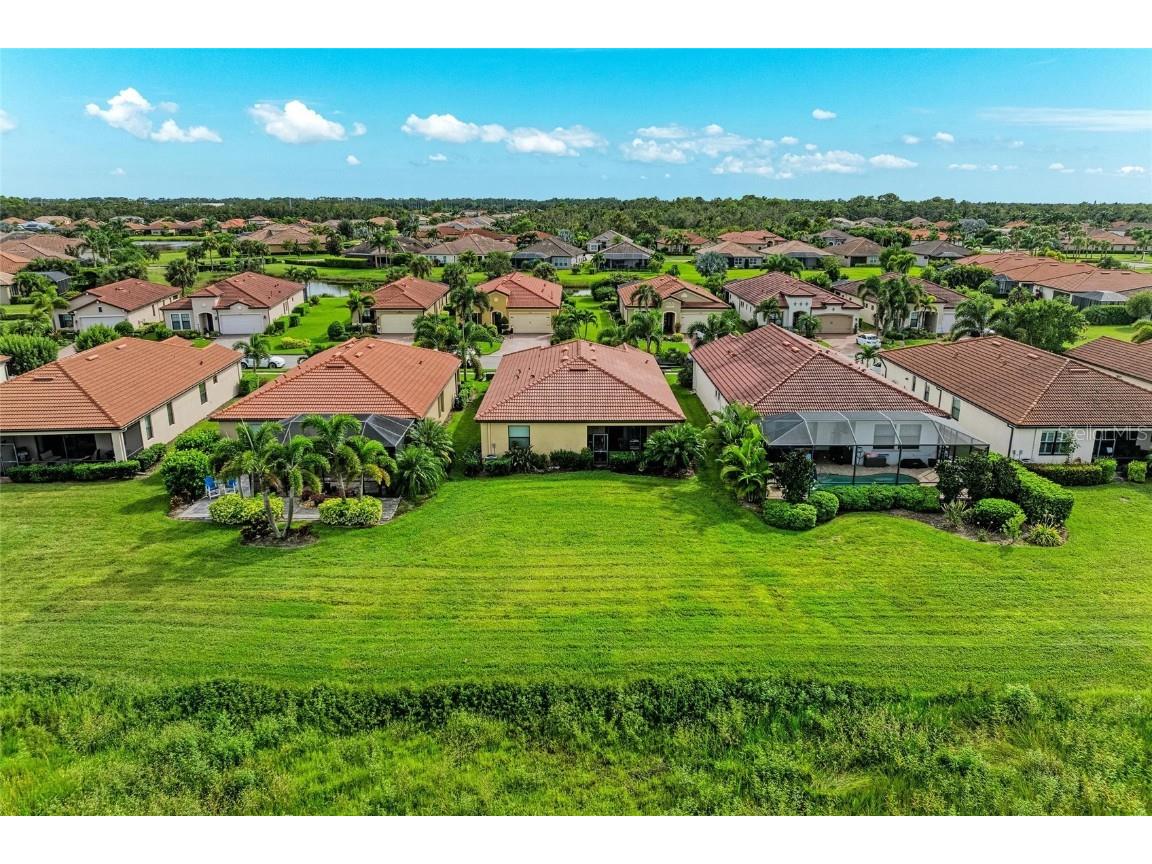 10221 Loch Lomond Drive Bradenton FL 34211 A4665953 image40